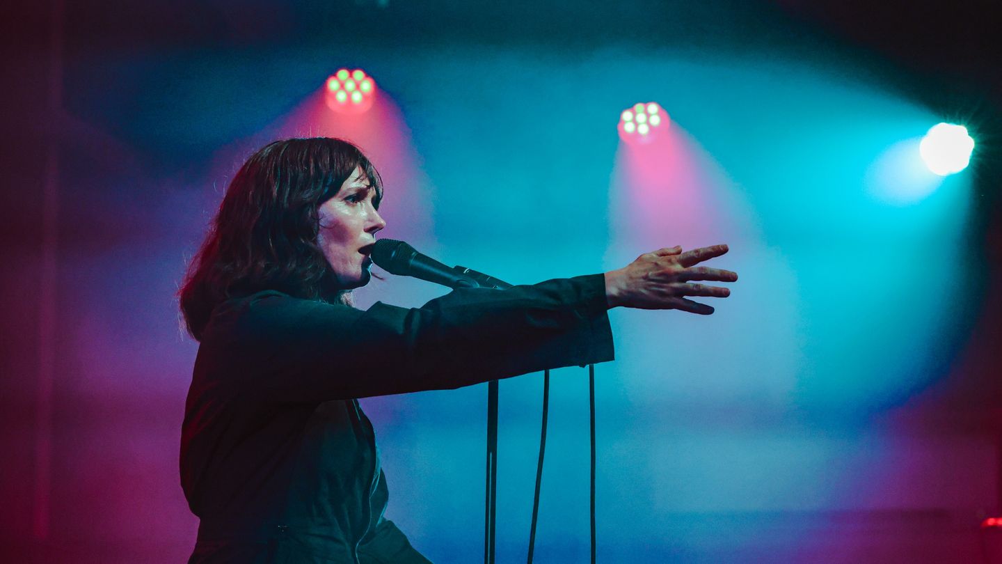 bf25_sarah-blasko